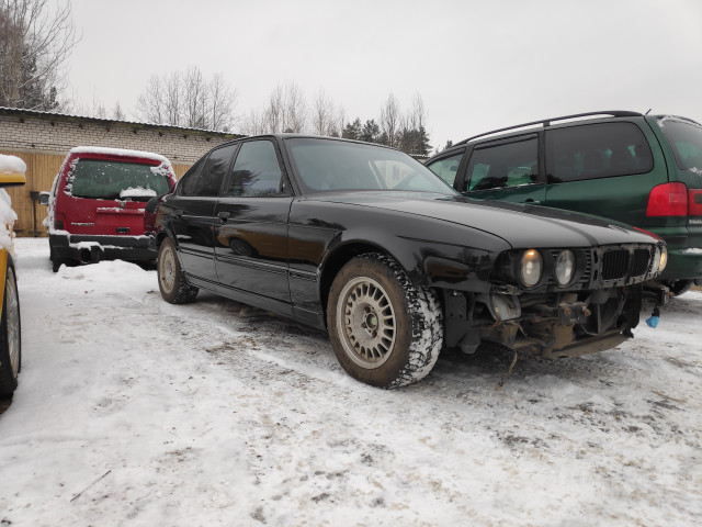 E34.jpg (5.13 MiB) Viewed 31871 times E34